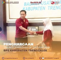 The Best Employee of the Year Award for Trenggalek Regency in 2023